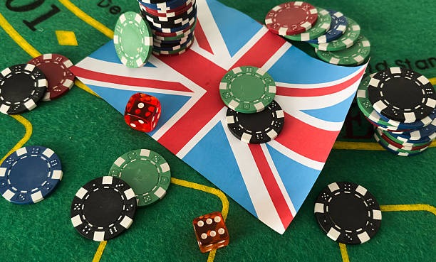 Slot game reels and live dealer table split view